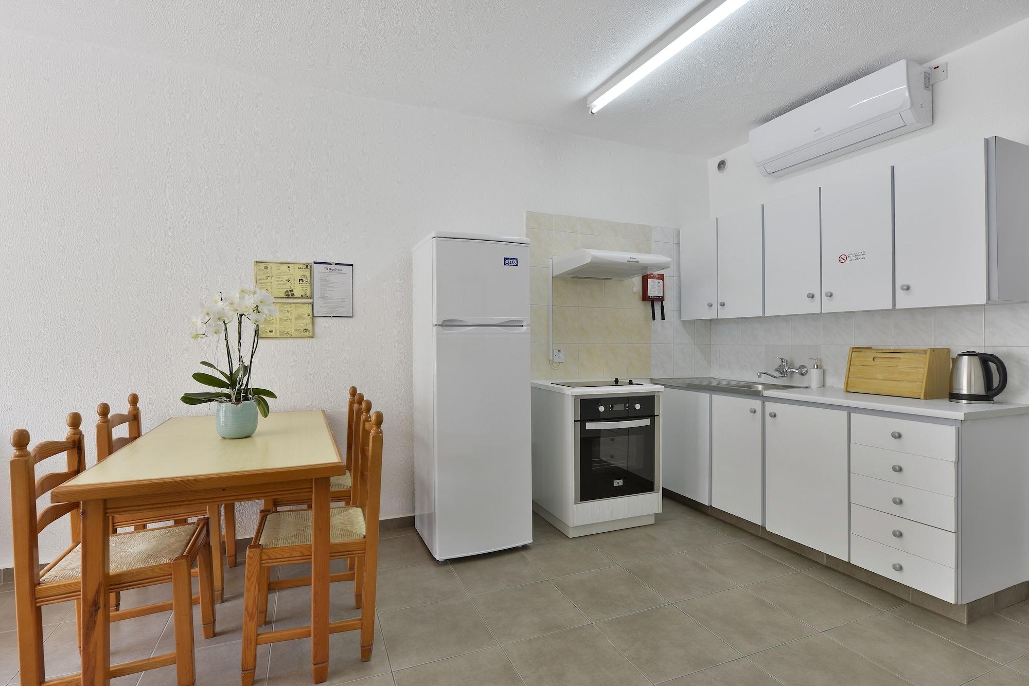 Napa Apts 3* Aya Napa