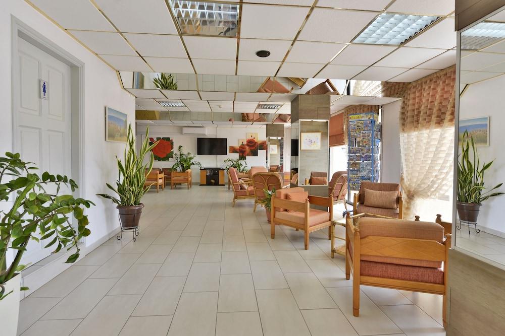 Napa Apts Ξενοδοχείο με διαμερίσματα Αγία Νάπα