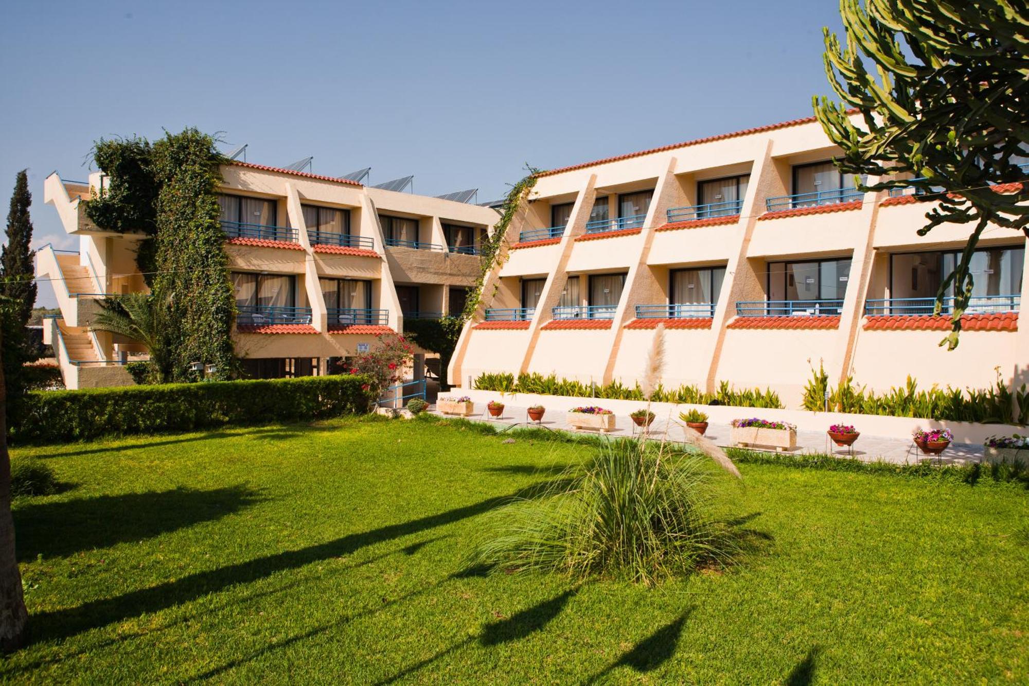 Ξενοδοχείο με διαμερίσματα Napa Apts 3*